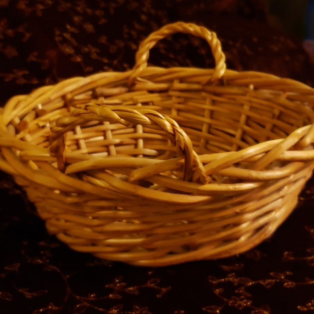 Round Natural Handmade Wicker Woven Basket, Honey-colored, Sturdy.